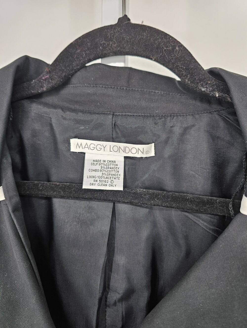 Vintage Maggy London Womens Sz L Button Up Blazer Jacket Black w/ white Trim - Picture 3 of 4
